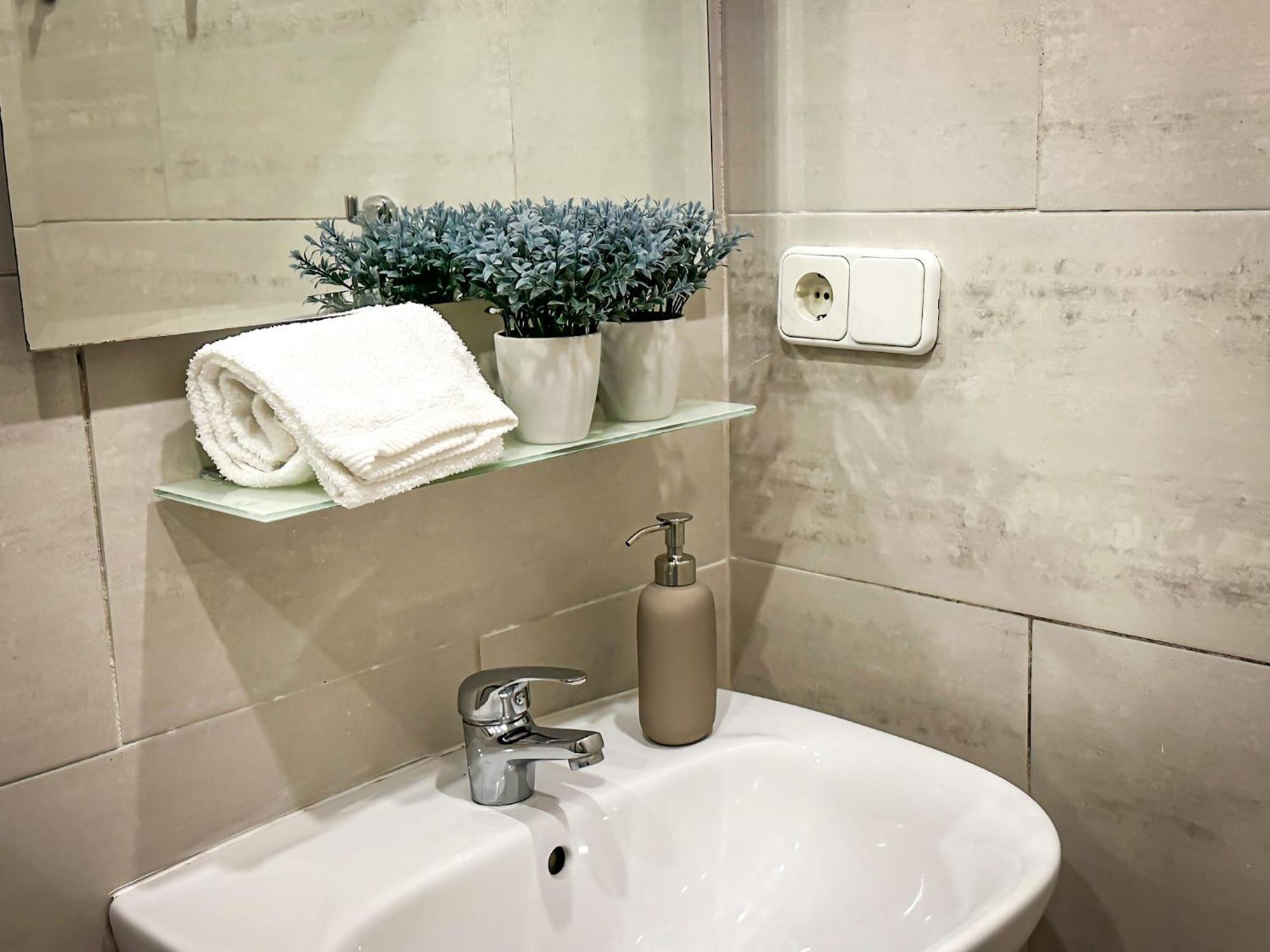 T2 Apartment -Cascais Center - 100M From Beach Exterior photo